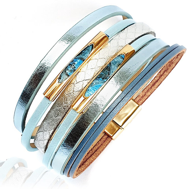 Bohem világoskék színü többszálas bőr karkötő