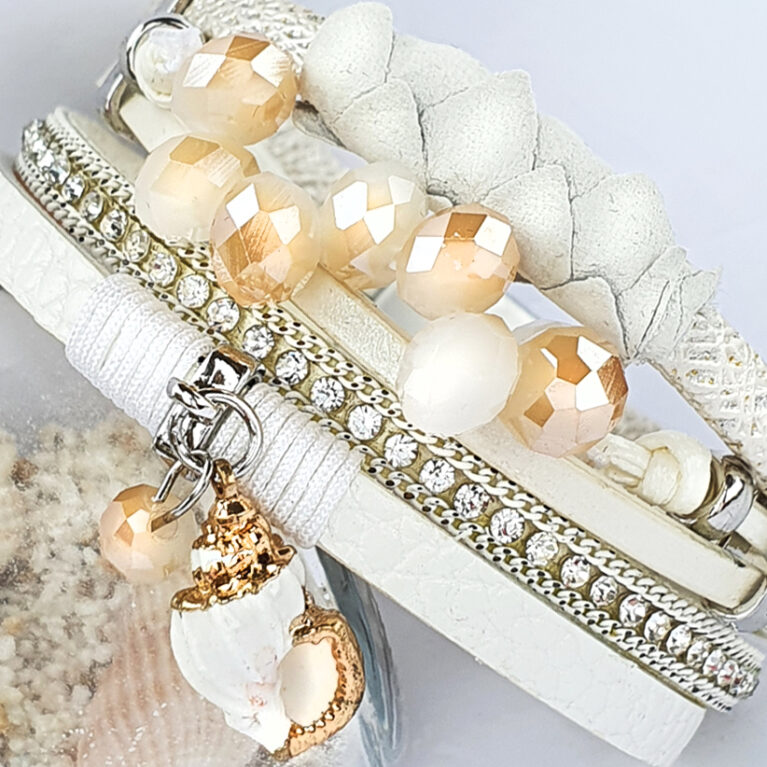 Fehér shell női bőr karkötő