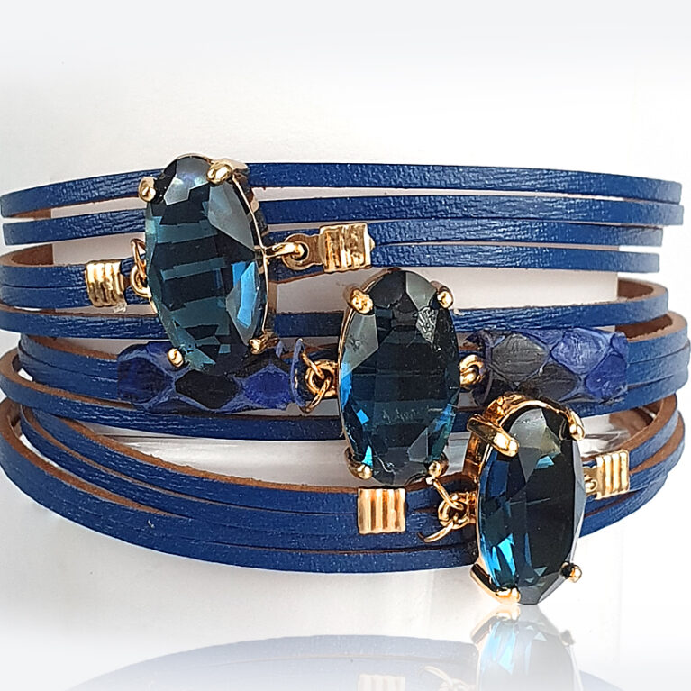 Királykék kristályos női bőr karkötő
