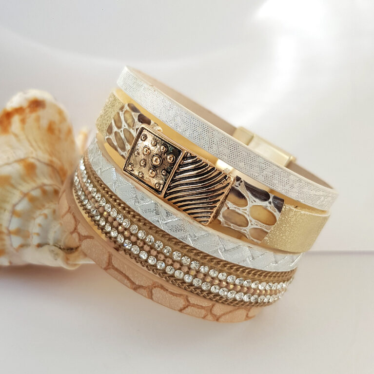 Többszálas bohem női karkötő